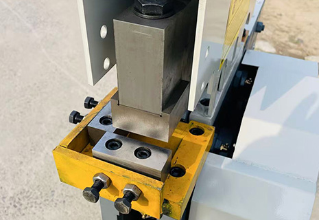 Combined-Punching-&-Shearing-Machine-10